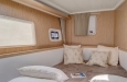 Bow port cabin
