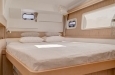 Stern port cabin