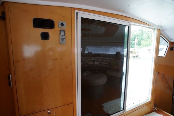 Sliding cockpit door