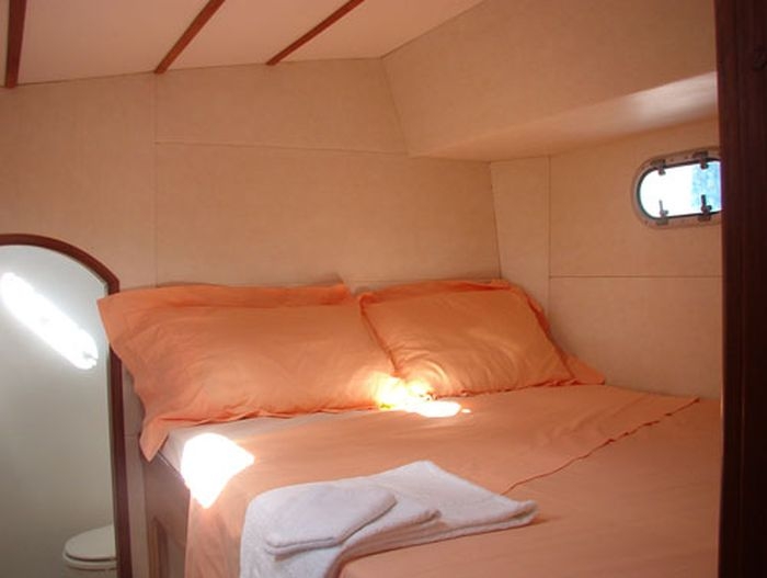Aft starboard cabin