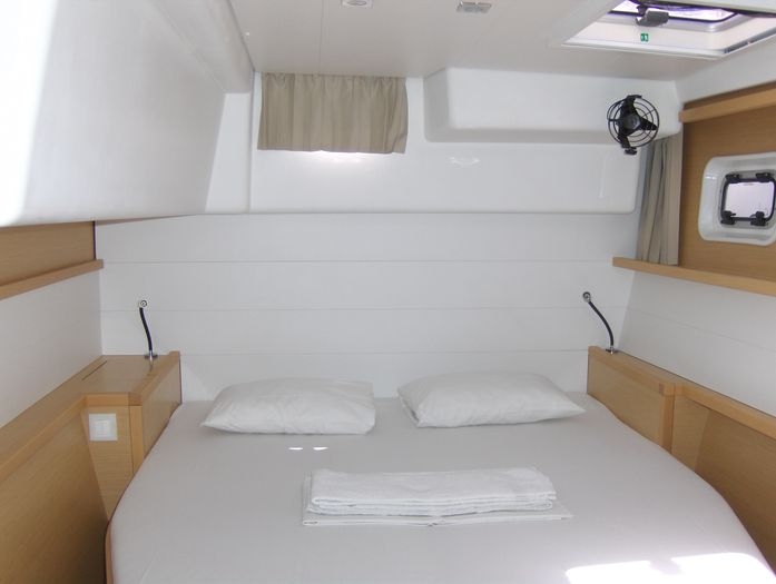 Aft cabin