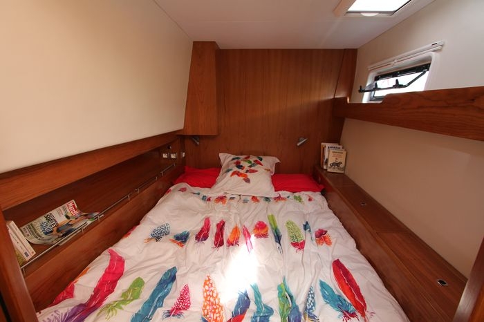 Forward starboard cabin
