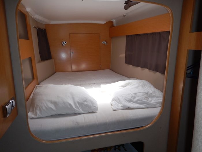 Forward starboard cabin