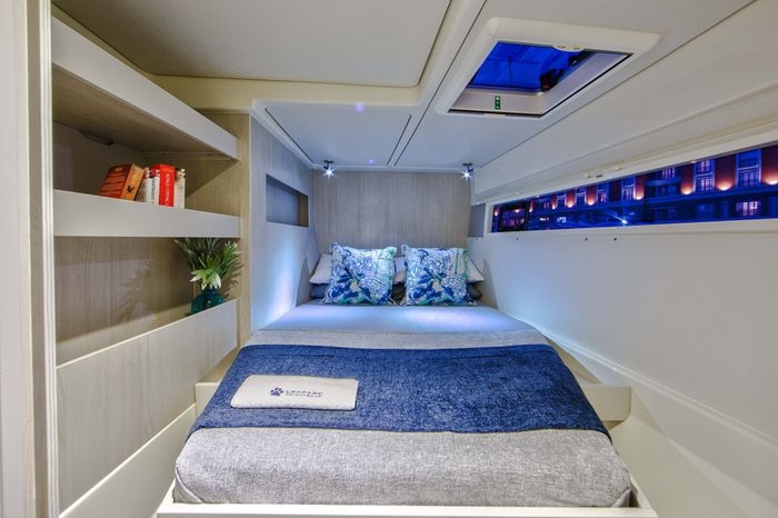 Forward starboard cabin
