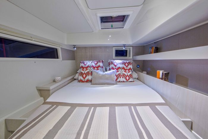 Aft starboard cabin