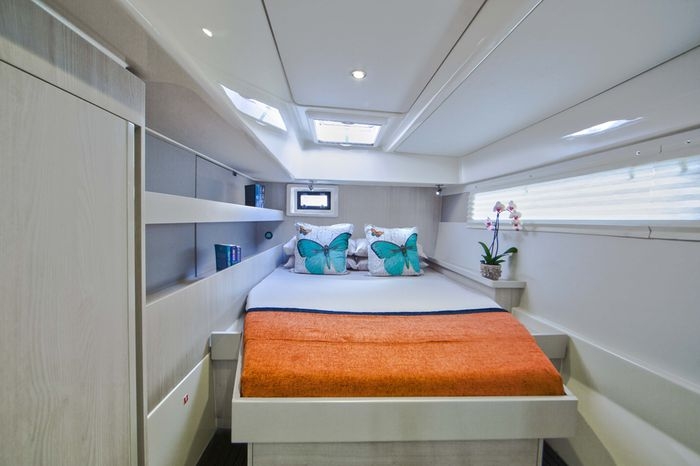 Aft port cabin