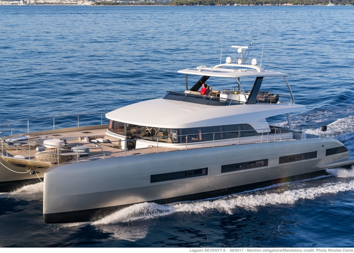 https://www.worldwideyachtbroker.com/uploads/1341/exterieur_5be5860560c80.jpg