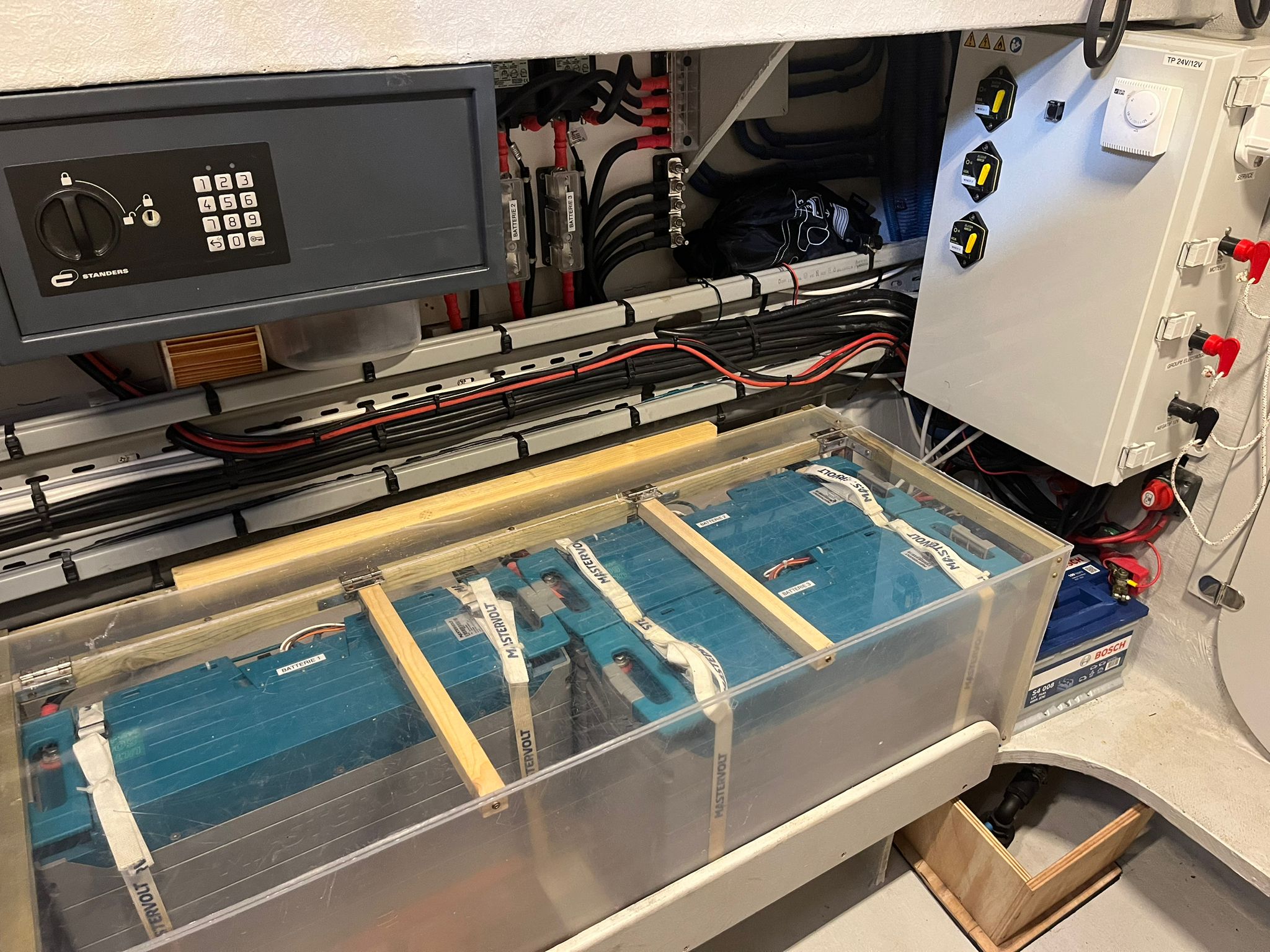 2018 Neel 51 trimaran Neel Trimarans 14