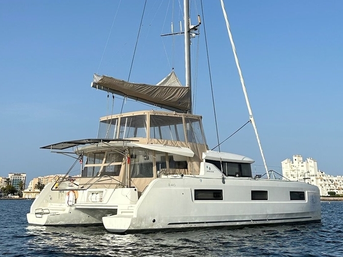 https://www.worldwideyachtbroker.com/uploads/1550/exterieur_67c05e98c0002.jpg