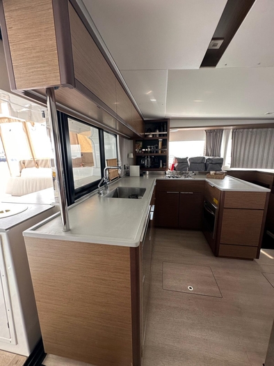 2020 Lagoon 46 catamaran Lagoon 39