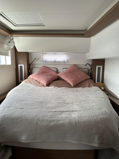 2020 Lagoon 46 catamaran Lagoon 37