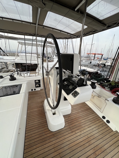 2014 Lagoon 52 catamaran Lagoon 41