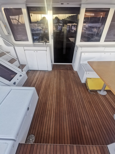 2014 Lagoon 52 catamaran Lagoon 44