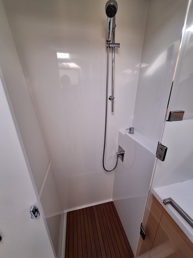 2014 Lagoon 52 catamaran Lagoon 8