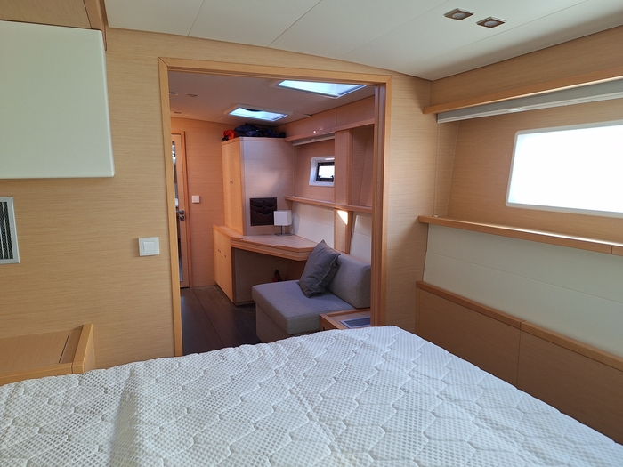 2014 Lagoon 52 catamaran Lagoon 12