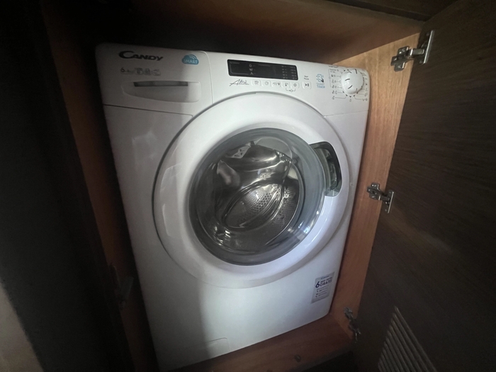 2019 Lagoon 450 catamaran Lagoon 1