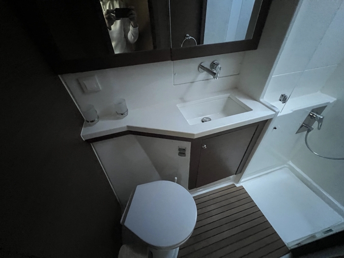 2019 Lagoon 450 catamaran Lagoon 10