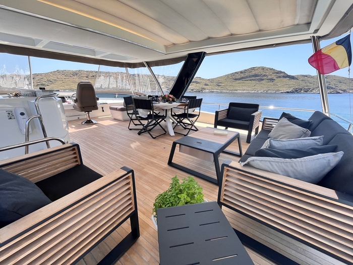 2018 Lagoon 78 power catamaran Lagoon 31