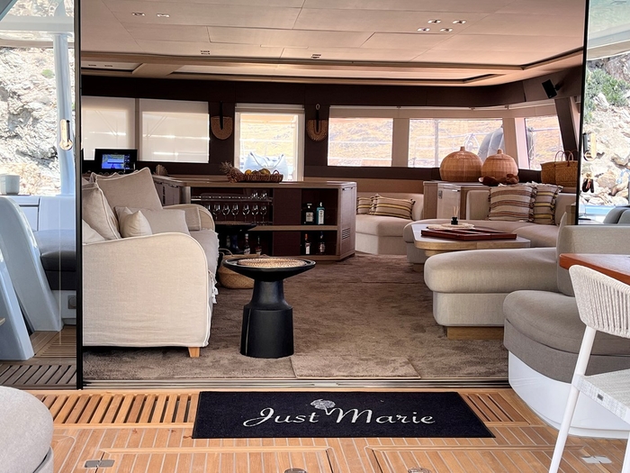 2018 Lagoon 78 power catamaran Lagoon 40