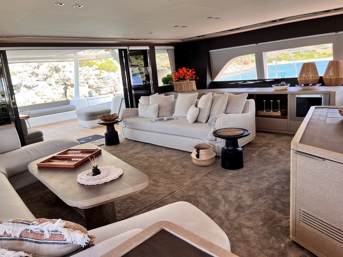 2018 Lagoon 78 power catamaran Lagoon 10