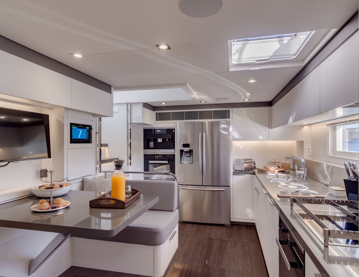 2018 Lagoon 78 power catamaran Lagoon 18