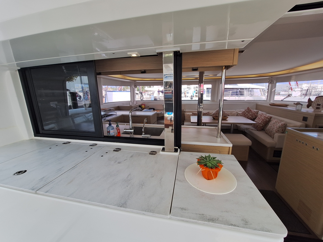 2024 Lagoon 46 catamaran Lagoon 31