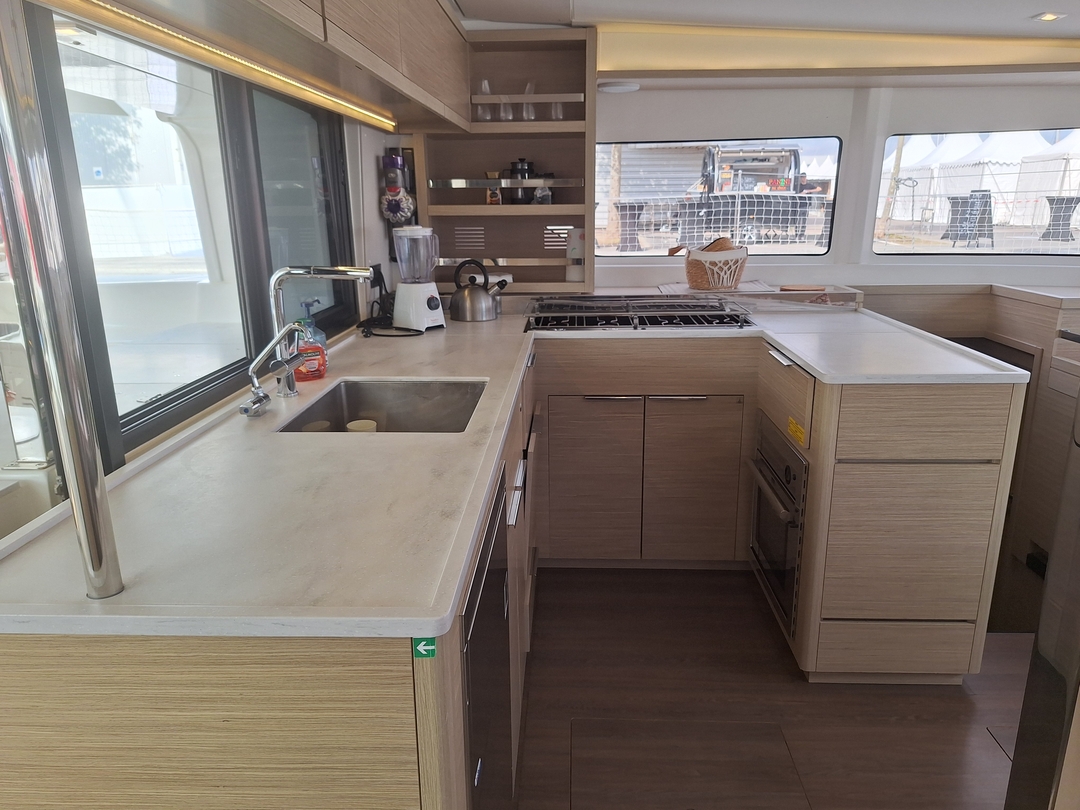 2024 Lagoon 46 catamaran Lagoon 35