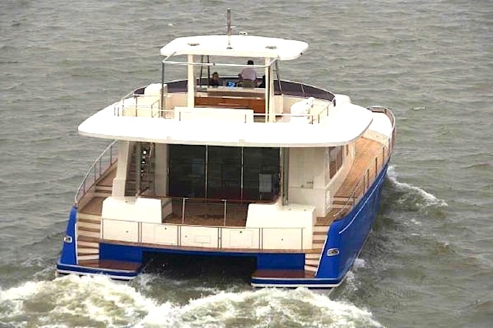 Sophie Yacht 63 stern