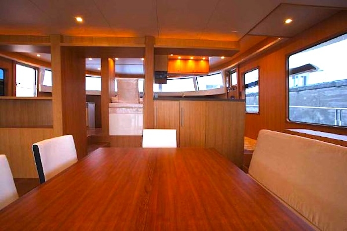 Sophie Yacht 63 head